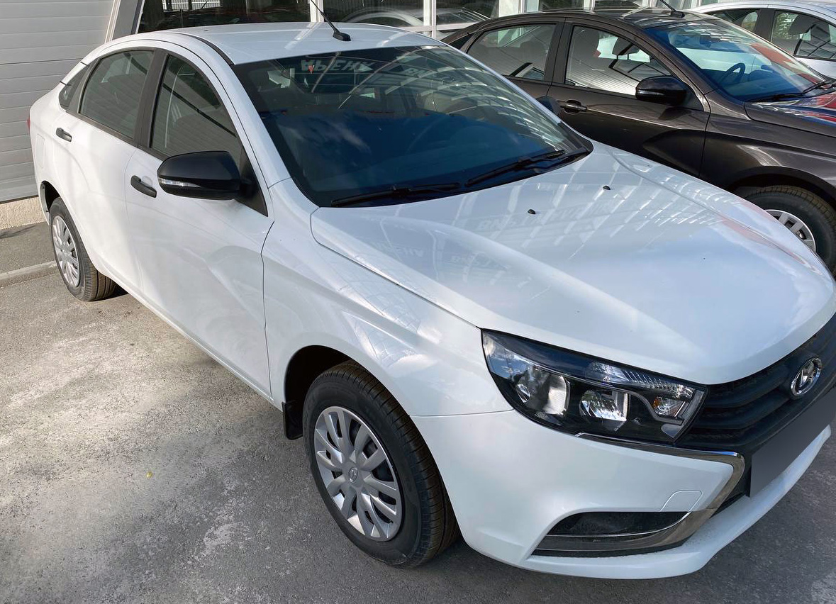 Прокат Lada Vesta в Казани без водителя - 1400 в день