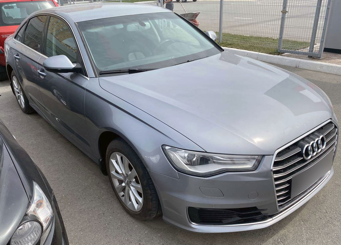 Прокат автомобиля Audi A6 2.0 Turbo в городе Казань Прокат автомобиля Audi A6 2.0 Turbo в городе Казань