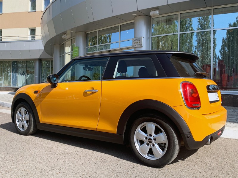 Mini Hatch