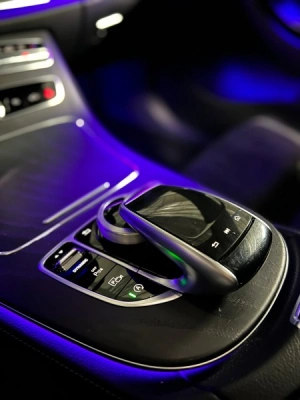 Mercedes E